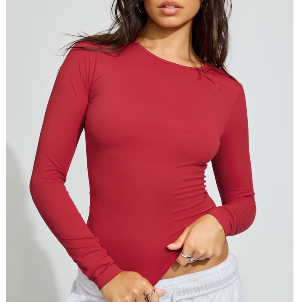 Garage Sleek Long Sleeve Crewneck Top Red NWT Size M